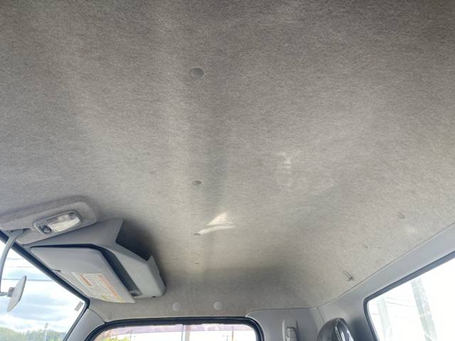 三菱ふそうキャンター平ボディ小型（2t・3t）[写真30]