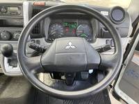 三菱ふそうキャンター平ボディ小型（2t・3t）[写真35]