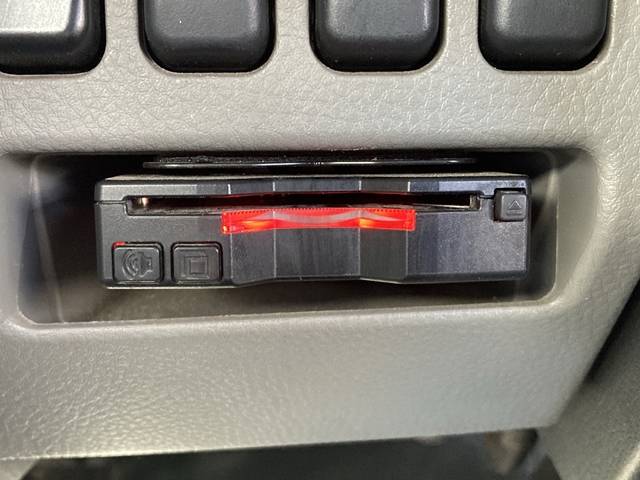 三菱ふそうキャンター平ボディ小型（2t・3t）[写真37]