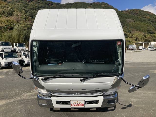 三菱ふそうキャンター平ボディ小型（2t・3t）[写真08]