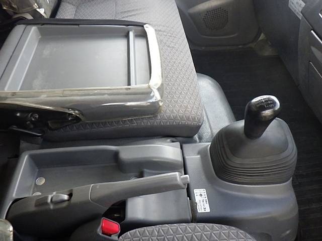 いすゞエルフアルミブロック小型（2t・3t）[写真19]