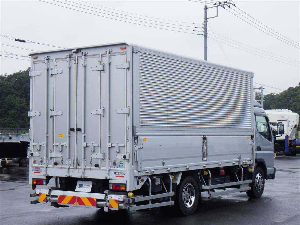 三菱ふそうキャンターアルミウイング小型（2t・3t）[写真04]