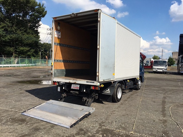 三菱ふそうキャンターアルミバン小型（2t・3t）[写真02]