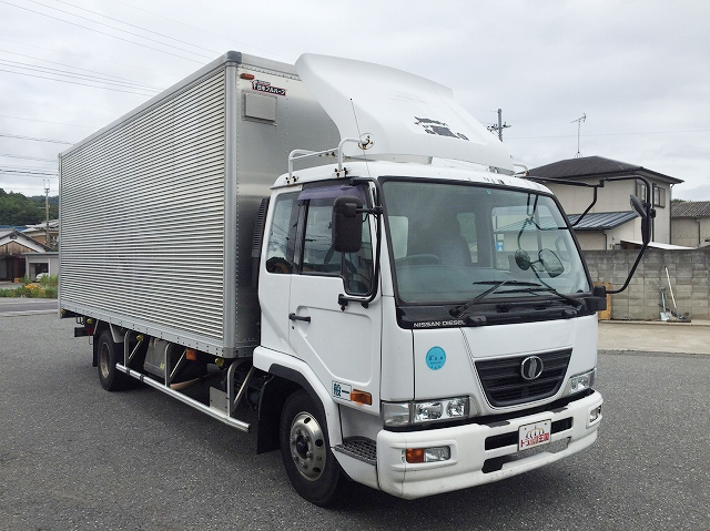 UDトラックスコンドルアルミバン中型（4t）[写真02]