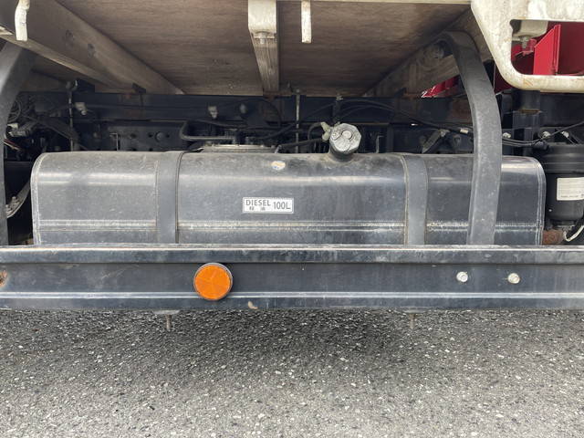 三菱ふそうキャンタークレーン4段小型（2t・3t）[写真22]