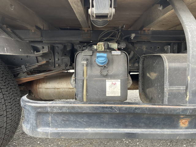 三菱ふそうキャンタークレーン4段小型（2t・3t）[写真23]