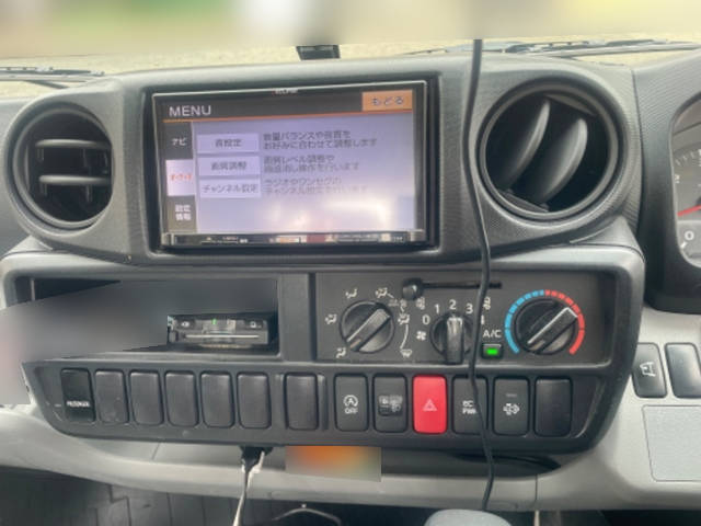 トヨタトヨエース平ボディ小型（2t・3t）[写真17]