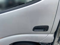 トヨタトヨエース平ボディ小型（2t・3t）[写真23]