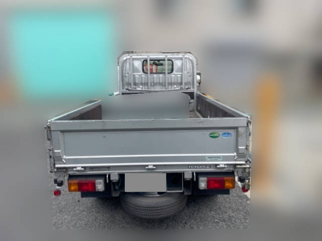 トヨタトヨエース平ボディ小型（2t・3t）[写真06]