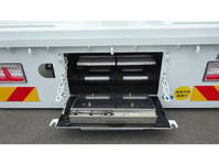 三菱ふそうファイターセルフクレーン4段増トン（6t・8t）[写真16]