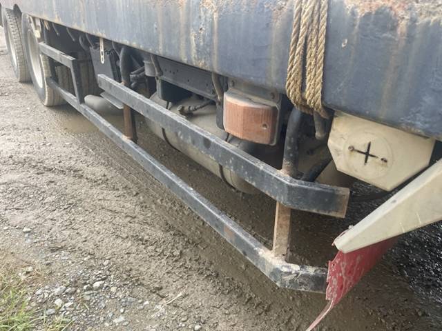 UDトラックスビッグサムセルフローダー大型（10t）[写真12]