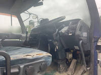 UDトラックスビッグサムセルフローダー大型（10t）[写真26]