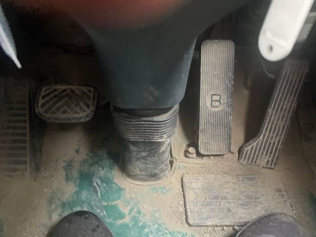 UDトラックスビッグサムセルフローダー大型（10t）[写真37]