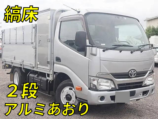 トヨタダイナアルミブロック小型（2t・3t）TKG-XZU645 [写真01]