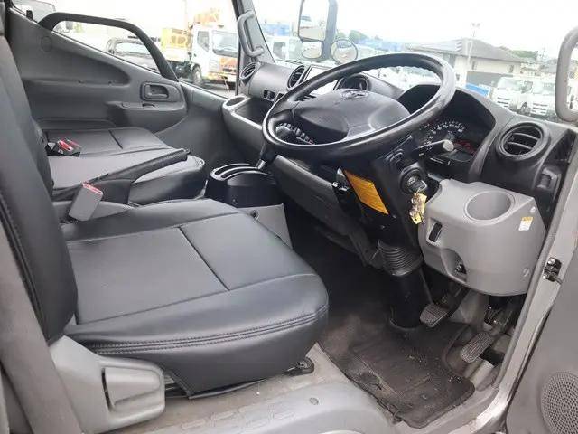 トヨタダイナアルミブロック小型（2t・3t）[写真31]