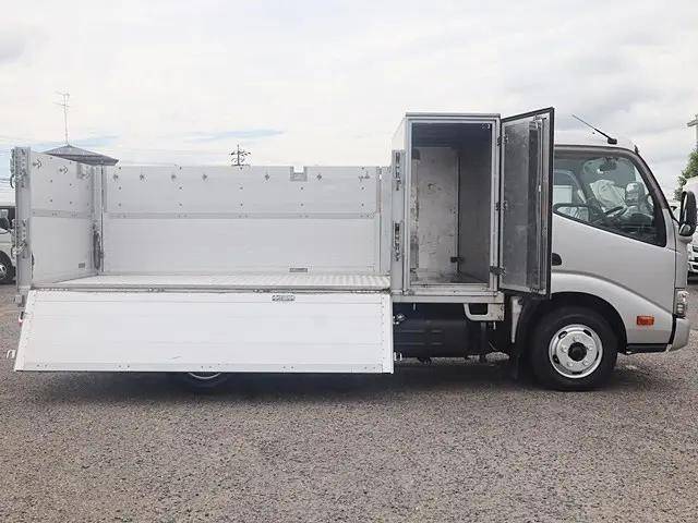 トヨタダイナアルミブロック小型（2t・3t）[写真07]