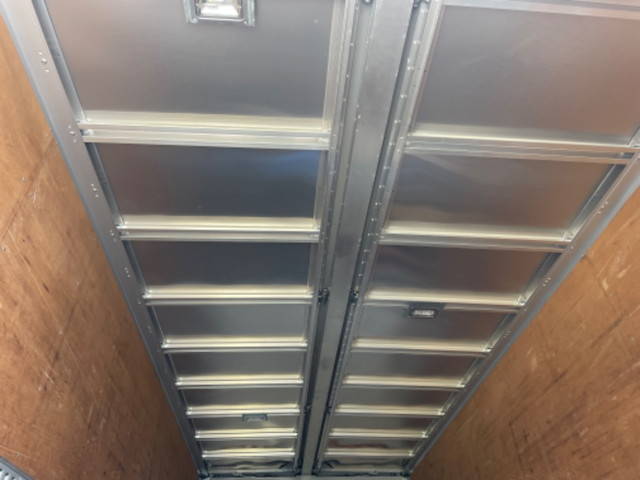 いすゞフォワードアルミウイング中型（4t）[写真08]