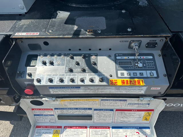 いすゞエルフ高所作業車小型（2t・3t）[写真07]