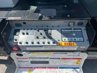 いすゞエルフ高所作業車小型（2t・3t）[写真07]