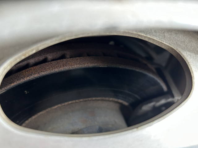 日野デュトロ平ボディ小型（2t・3t）[写真24]