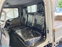 三菱ふそうキャンター平ボディ小型（2t・3t）[写真30]