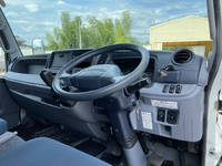 三菱ふそうキャンターアルミバン小型（2t・3t）[写真31]