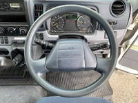 三菱ふそうキャンターアルミバン小型（2t・3t）[写真32]