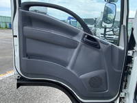 いすゞエルフアルミバン小型（2t・3t）[写真27]