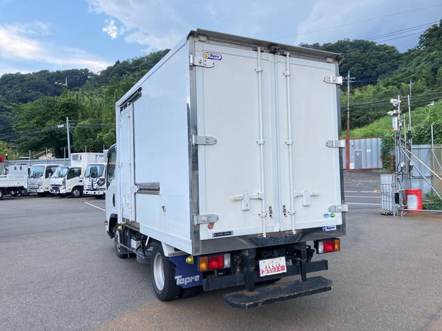 いすゞエルフ冷凍車（冷蔵車）小型（2t・3t）[写真04]