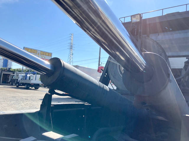 UDトラックスコンドルコンテナ専用車増トン（6t・8t）[写真14]