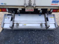 いすゞエルフアルミバン小型（2t・3t）[写真15]