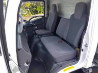 いすゞエルフアルミバン小型（2t・3t）[写真29]