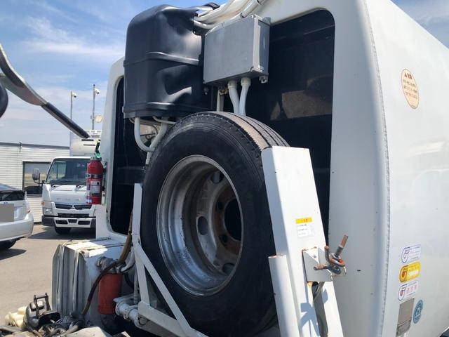 いすゞエルフパッカー車（塵芥車）小型（2t・3t）[写真14]