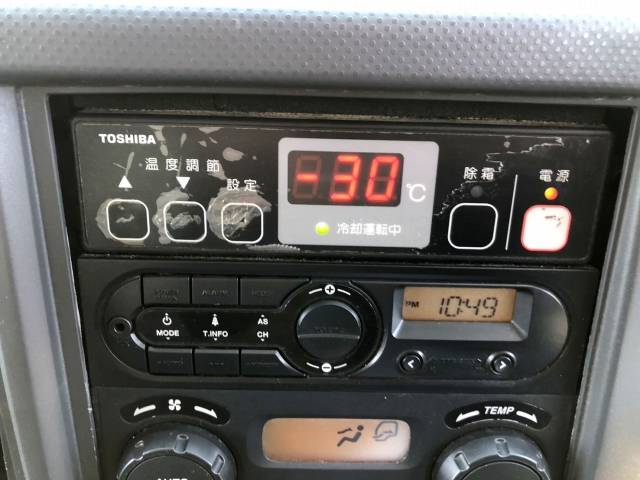 いすゞフォワード冷凍車（冷蔵車）中型（4t）[写真35]