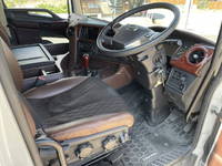 日野プロフィアアルミウイング大型（10t）[写真30]