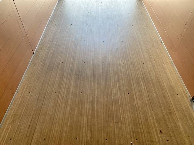 いすゞエルフアルミバン小型（2t・3t）[写真16]