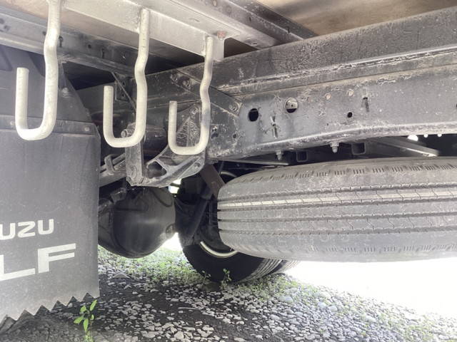 いすゞエルフアルミバン小型（2t・3t）[写真10]