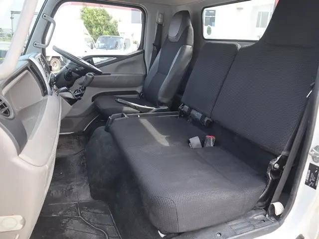 三菱ふそうキャンタークレーン5段小型（2t・3t）[写真29]