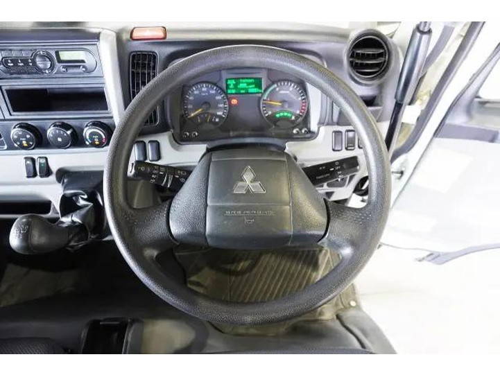 三菱ふそうキャンターダンプ小型（2t・3t）[写真28]