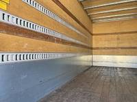 いすゞエルフアルミバン小型（2t・3t）[写真13]