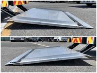 いすゞエルフアルミバン小型（2t・3t）[写真17]