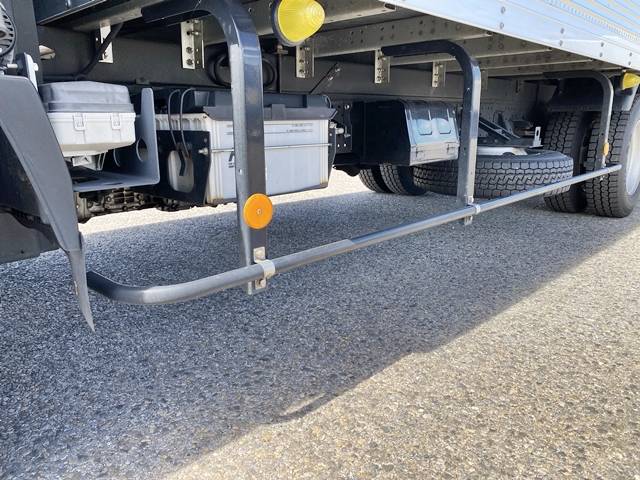 いすゞエルフアルミバン小型（2t・3t）[写真21]