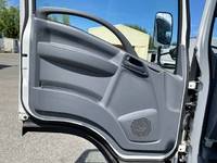 いすゞエルフアルミバン小型（2t・3t）[写真30]