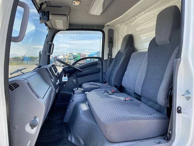 いすゞエルフアルミバン小型（2t・3t）[写真33]