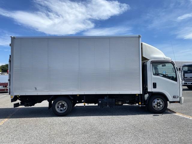 いすゞエルフアルミバン小型（2t・3t）[写真06]