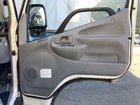 日野デュトロアルミバン小型（2t・3t）[写真28]