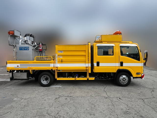 いすゞエルフ道路作業車小型（2t・3t）[写真06]