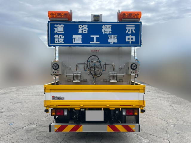 いすゞエルフ道路作業車小型（2t・3t）[写真08]