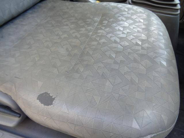 日野デュトロ平ボディ小型（2t・3t）[写真24]