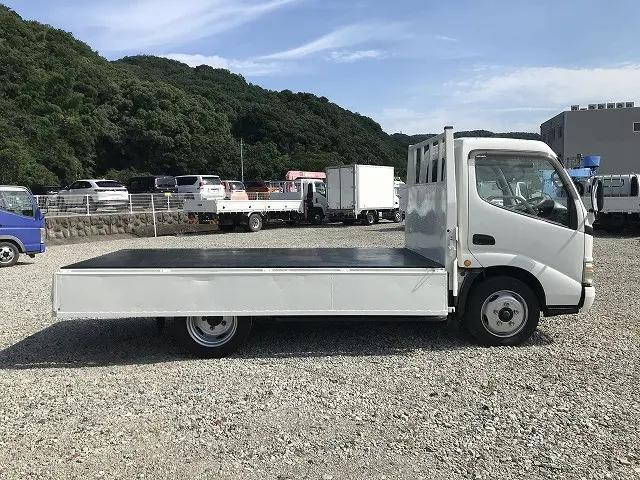 日野デュトロ平ボディ小型（2t・3t）[写真10]